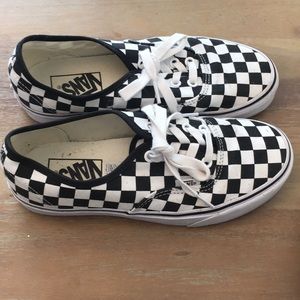 Vans women’s canvas shoes size 6.5
